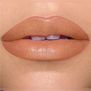 Jeffree Star Cosmetics Gardening H*e - Velvet Trap Lipstick